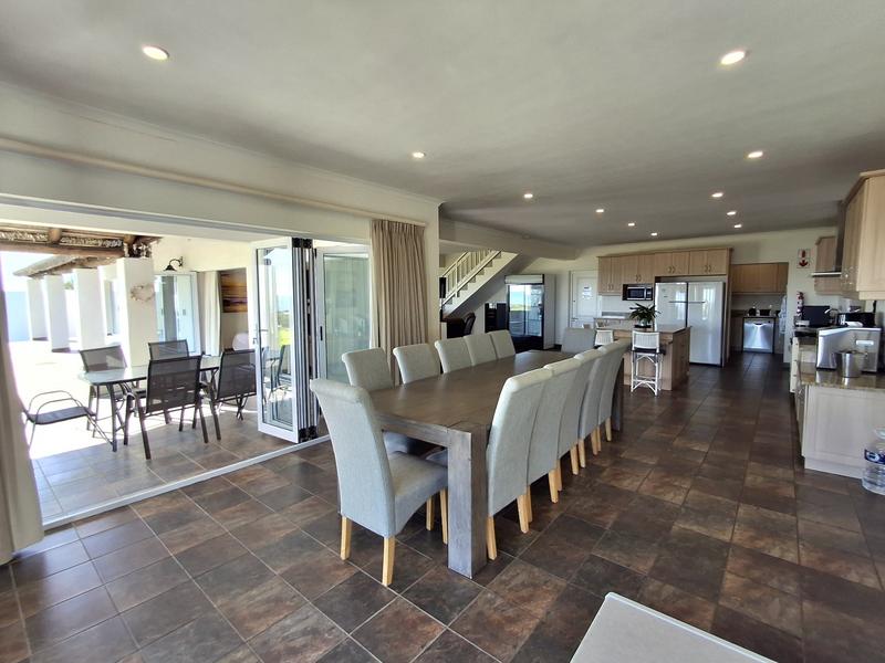 6 Bedroom Property for Sale in Duyker Eiland Western Cape